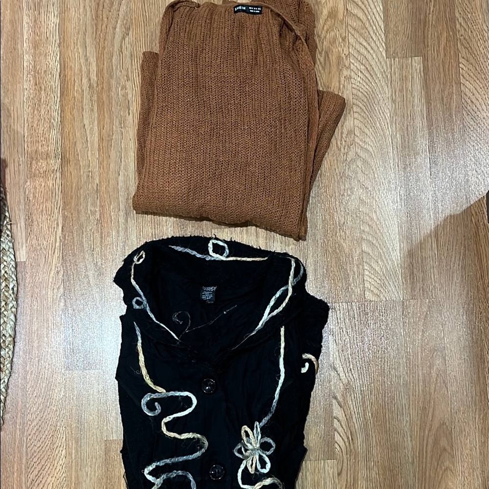 Stylish Black and Brown Cardigan